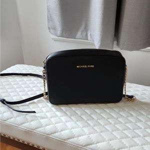 Mk crossbody blk🖤